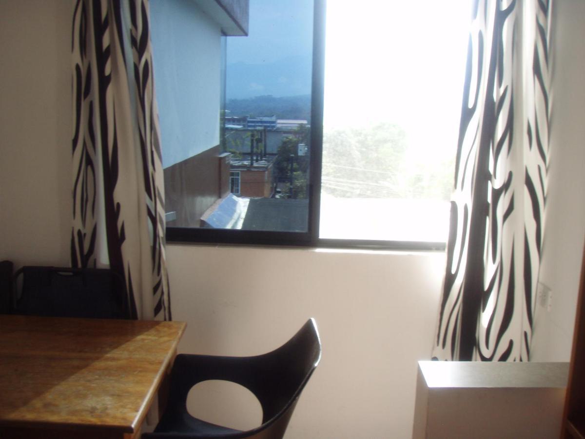 Hostal Limoncocha Tena Bagian luar foto