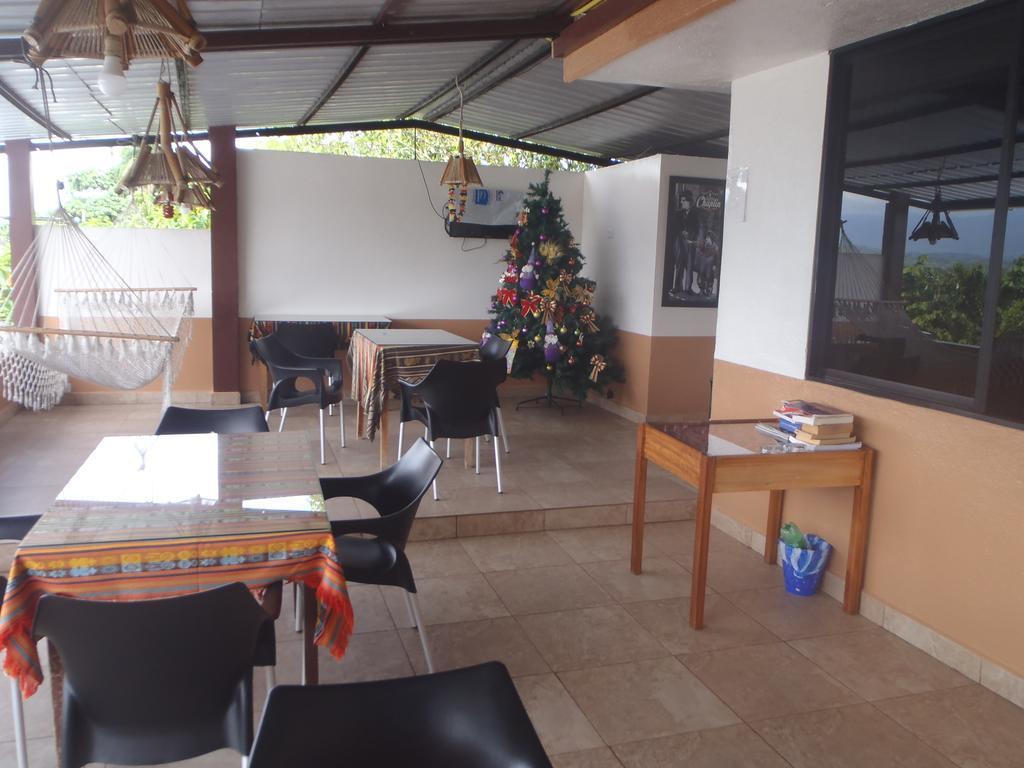 Hostal Limoncocha Tena Bagian luar foto