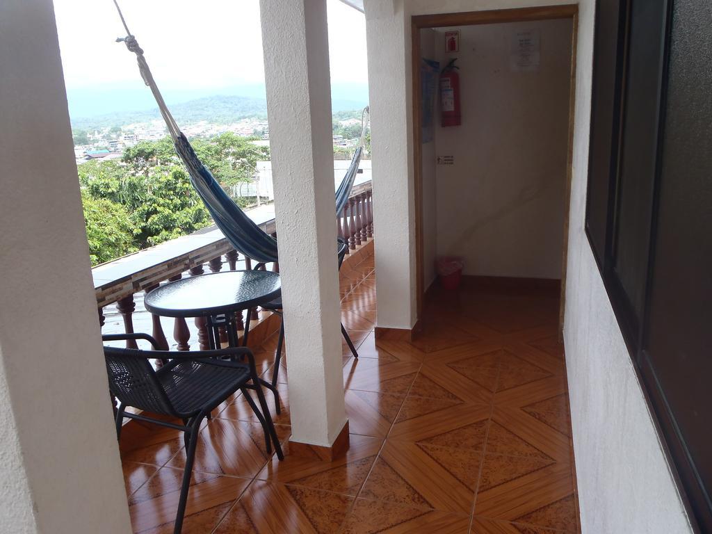 Hostal Limoncocha Tena Bagian luar foto